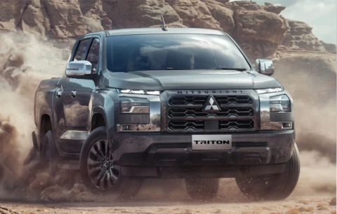 mitsubishi jakarta all new triton front